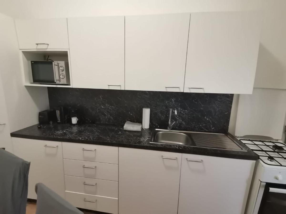 Central City Apartment Wenen Buitenkant foto